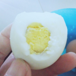 コンビニの生卵10個パックの違い【タイ】電子レンジでゆで玉子の作り方（備忘録）